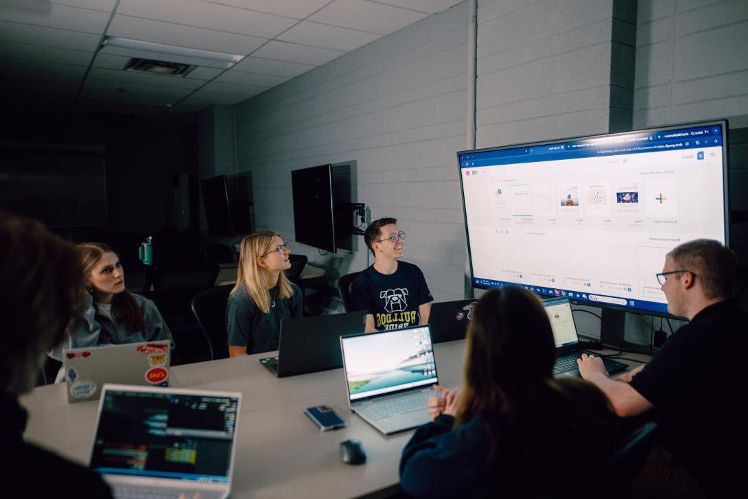 students in computer science classroom